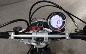 DUCATI SCRAMBLER DESERT SU RED 2017 KB01JA