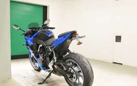 SUZUKI GSX-8R 2025