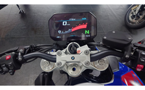 BMW F900R BASE 2025 0K81