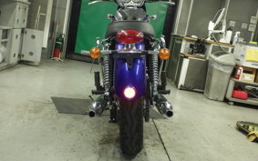 TRIUMPH BONNEVILLE T100 2005