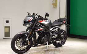 TRIUMPH STREET TRIPLE RS 2021