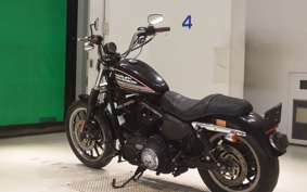 HARLEY XL883RI 2010