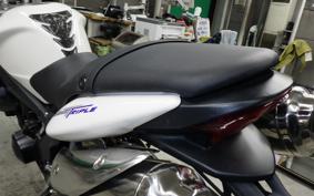 TRIUMPH STREET TRIPLE 2009