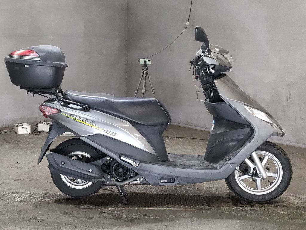 Фото Suzuki ADDRESS V125 с японского аукциона