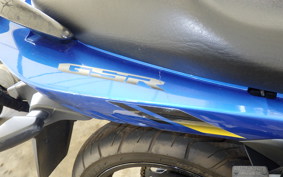 SUZUKI GSR250 1998