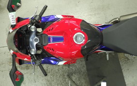 HONDA CBR1000RR R 2021 SC82