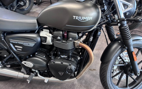 TRIUMPH STREET TWIN 2023 DAD74G