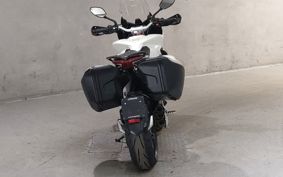 OTHER TWO RIZUMOVE LOW CHE 800RUSO T310AB