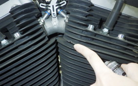 HARLEY XL883RI 2010