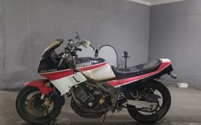 YAMAHA FZ750 1FM