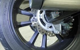 HONDA NM4 VULTUS -01 2016 RC82