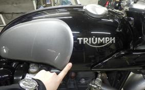 TRIUMPH THRUXTON 1200 R 2020