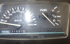 SUZUKI ADDRESS V100 CE11A