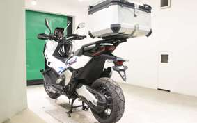 HONDA X-ADV 750 2025 RH21