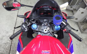 HONDA CBR600RR 2025 PC40