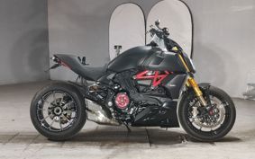 DUCATI DIAVEL 1260S 2G00AA