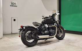 TRIUMPH BONNEVILLE BOBBER 2021