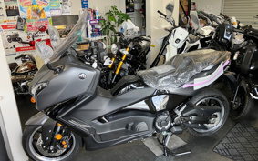 YAMAHA T-MAX 560 A TECHMAX SJ21J