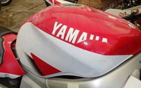 YAMAHA YZF-R6 2000