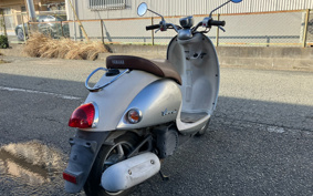 YAMAHA  VINO  DELUXE 