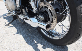 TRIUMPH BONNEVILLE T100 2016 DAD70G