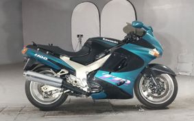 KAWASAKI ZZR1100 ZXT10D
