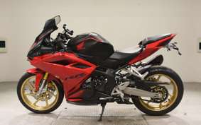 HONDA CBR250RR A MC51
