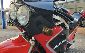 SUZUKI GSX-R750 1987 GR71G