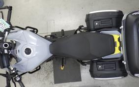 SUZUKI Vｽﾄﾛｰﾑ800DE 2023 EM1BA