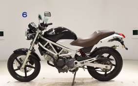HONDA VTR 250 Gen. 2 MC33