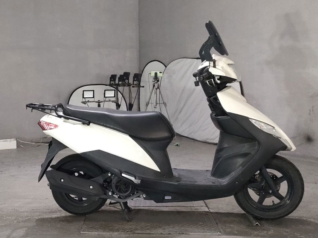 Фото Suzuki ADDRESS V125 с японского аукциона