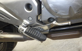 SUZUKI GSR250