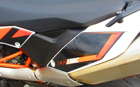 KTM 690 SMC R 2014 LST40