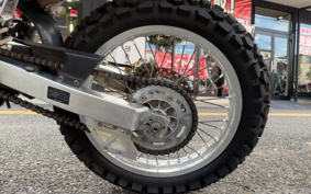 SUZUKI DJEBEL250XC SJ45A