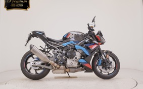 BMW M1000R 2025