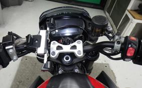 TRIUMPH STREET TRIPLE RS 2021