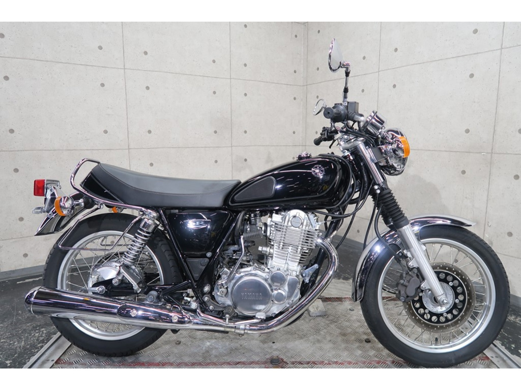 Фото Yamaha SR400 2018 с японского аукциона