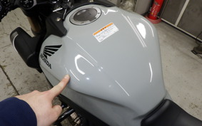 HONDA CB650R E-Clutch 2025 RH17