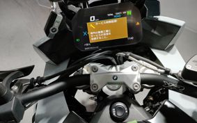 BMW S1000XR 2020 0E41