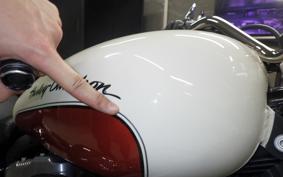 HARLEY XL883LI 2011
