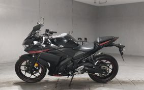 YAMAHA YZF-R25 RG10J
