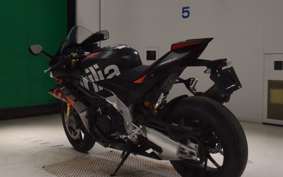 APRILIA RSV4 1100ファクトリ 2024