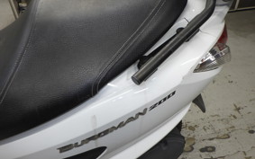 SUZUKI SKYWAVE 200 (Burgman 200)