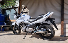 SUZUKI GSR250 GJ55D