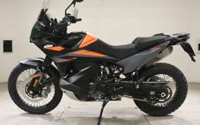 KTM 890 ADVENTURE	 2026
