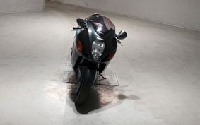 SUZUKI GSX1300R HAYABUSA 1999 GW71A