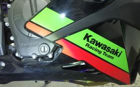 KAWASAKI ZX-25R ZX250E