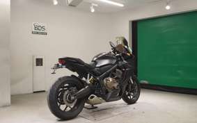 HONDA CBR650R 2019 RH03