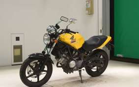 HONDA VTR 250 2002 MC33