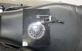 TRIUMPH SPEED TWIN 900 2023